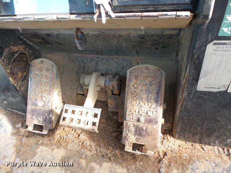 image for item L3595 1996 Caterpillar 953C track loader