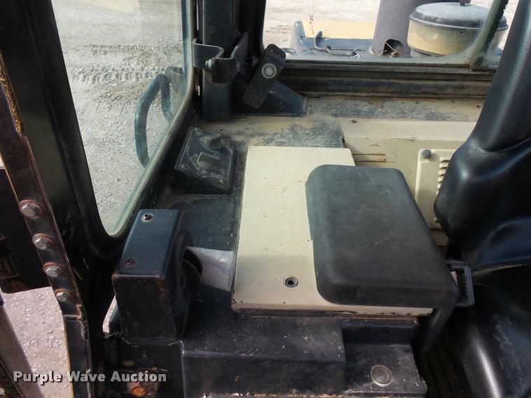 image for item L3595 1996 Caterpillar 953C track loader