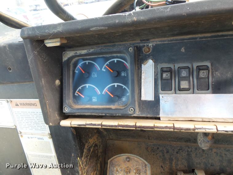 image for item L3595 1996 Caterpillar 953C track loader