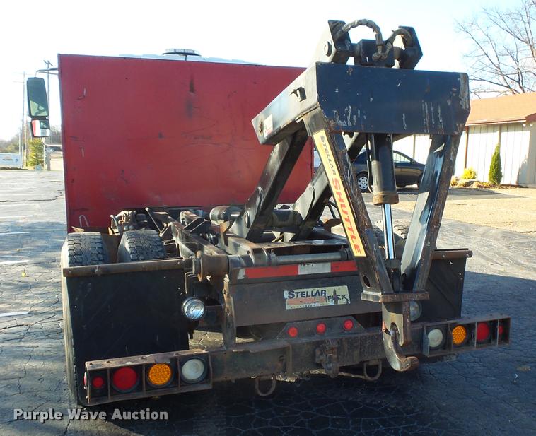 image for item L3607 2003 International DuraStar 4300 hooklift / roll off truck