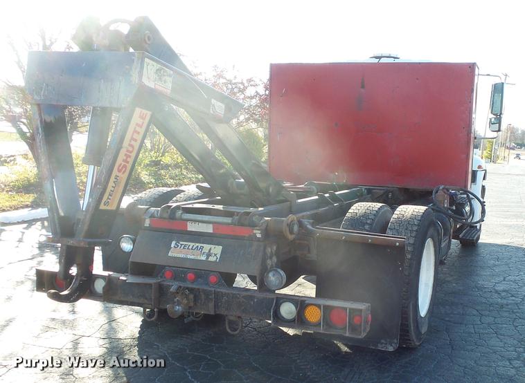 image for item L3607 2003 International DuraStar 4300 hooklift / roll off truck