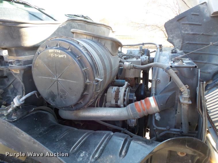 image for item L3607 2003 International DuraStar 4300 hooklift / roll off truck