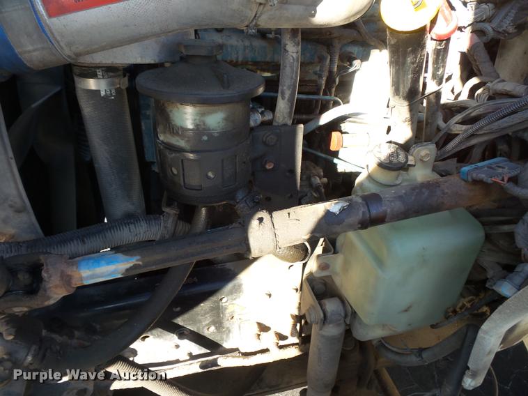 image for item L3607 2003 International DuraStar 4300 hooklift / roll off truck