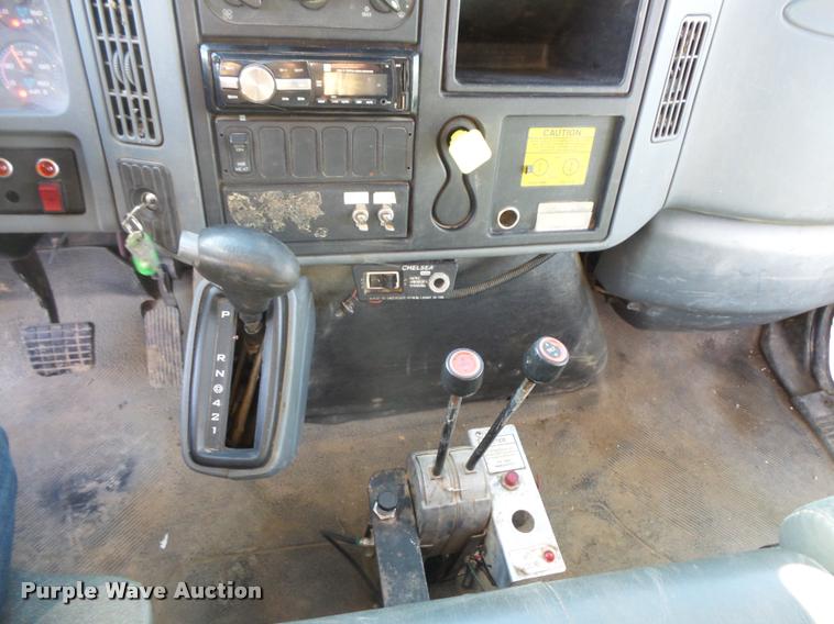 image for item L3607 2003 International DuraStar 4300 hooklift / roll off truck