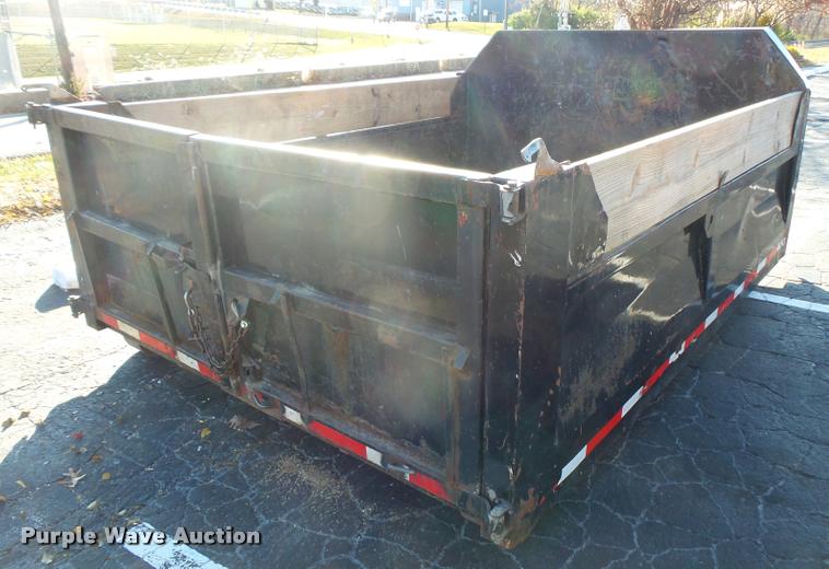 image for item L3607 2003 International DuraStar 4300 hooklift / roll off truck