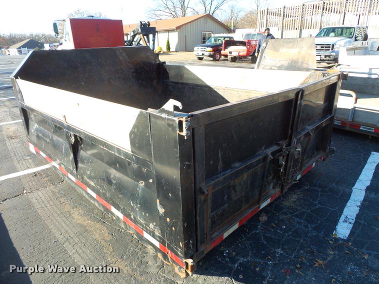 image for item L3607 2003 International DuraStar 4300 hooklift / roll off truck