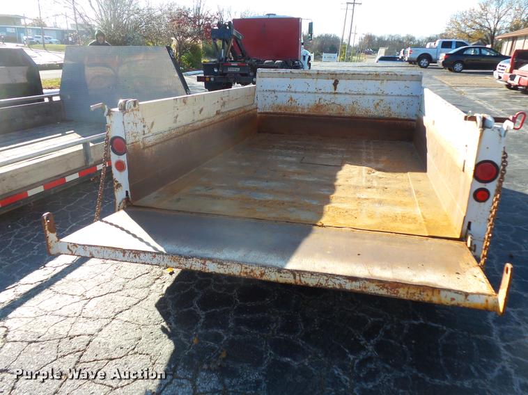 image for item L3607 2003 International DuraStar 4300 hooklift / roll off truck