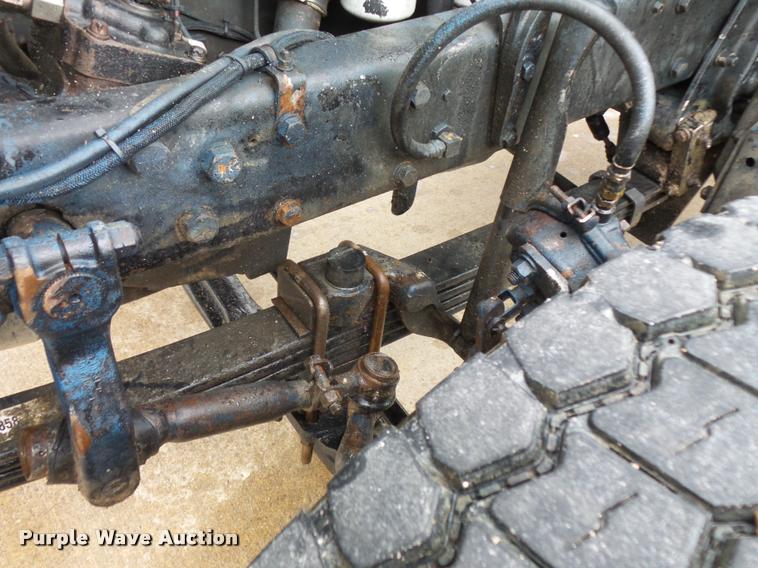 image for item L3608 1987 Mack R686ST dump truck