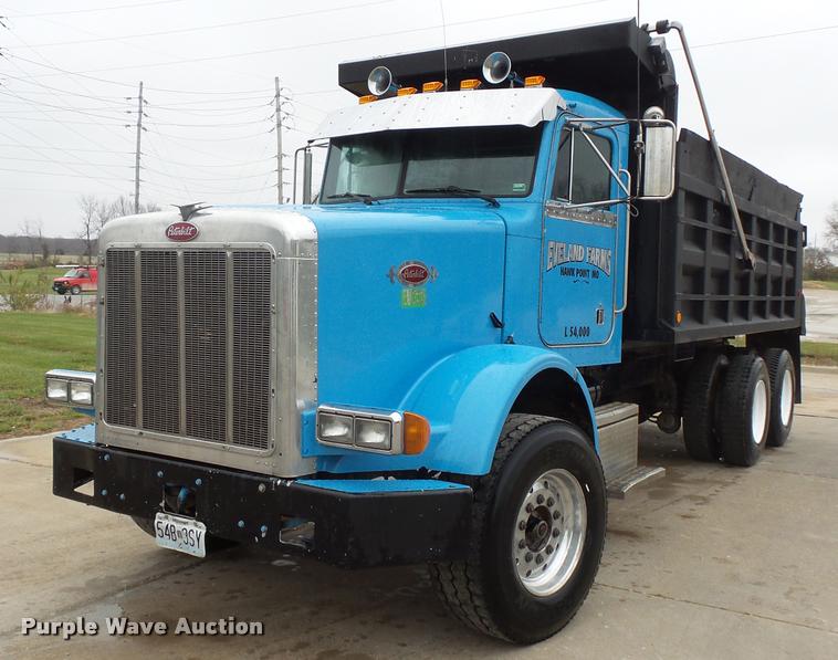 1991 Peterbilt 378 dump truck in Hawk Point, MO Item L3609 sold