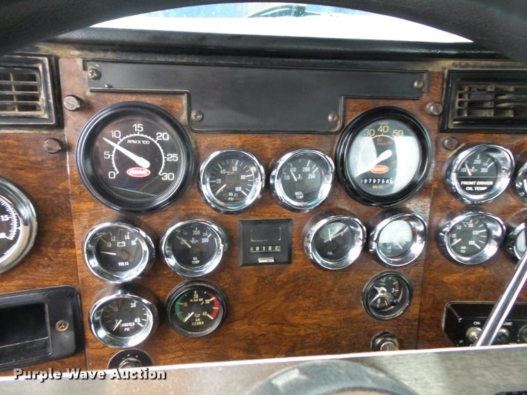 image for item L3609 1991 Peterbilt 378 dump truck