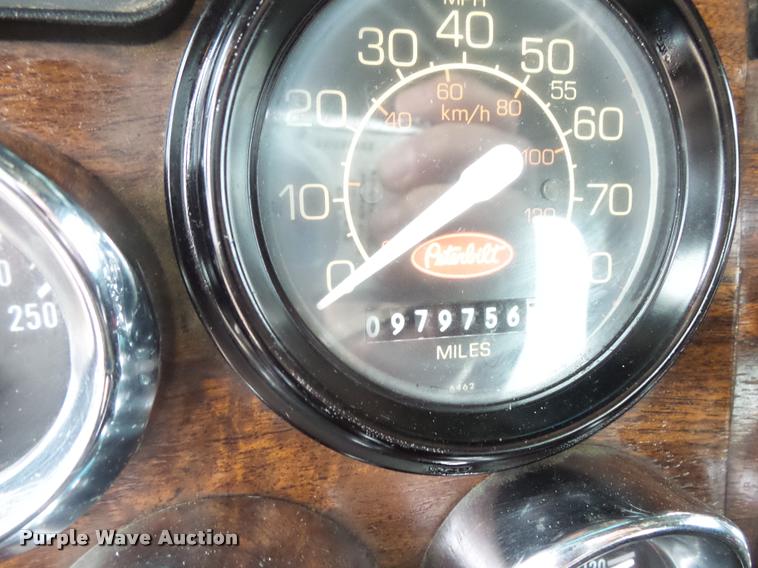 image for item L3609 1991 Peterbilt 378 dump truck