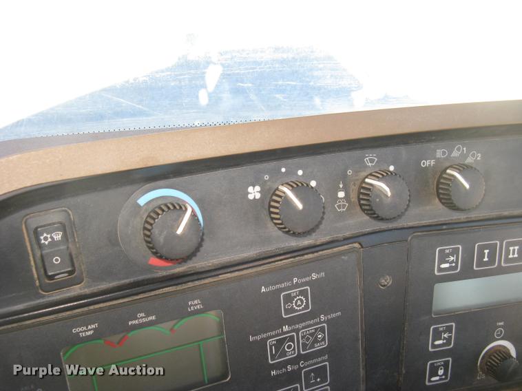 image for item L3920 2006 John Deere 9520 Scraper Special 4WD tractor