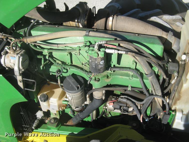 image for item L3920 2006 John Deere 9520 Scraper Special 4WD tractor