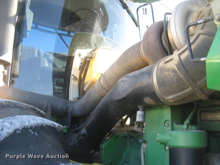 image for item L3920 2006 John Deere 9520 Scraper Special 4WD tractor