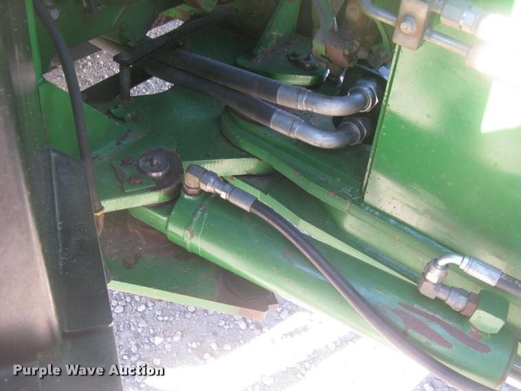 image for item L3920 2006 John Deere 9520 Scraper Special 4WD tractor