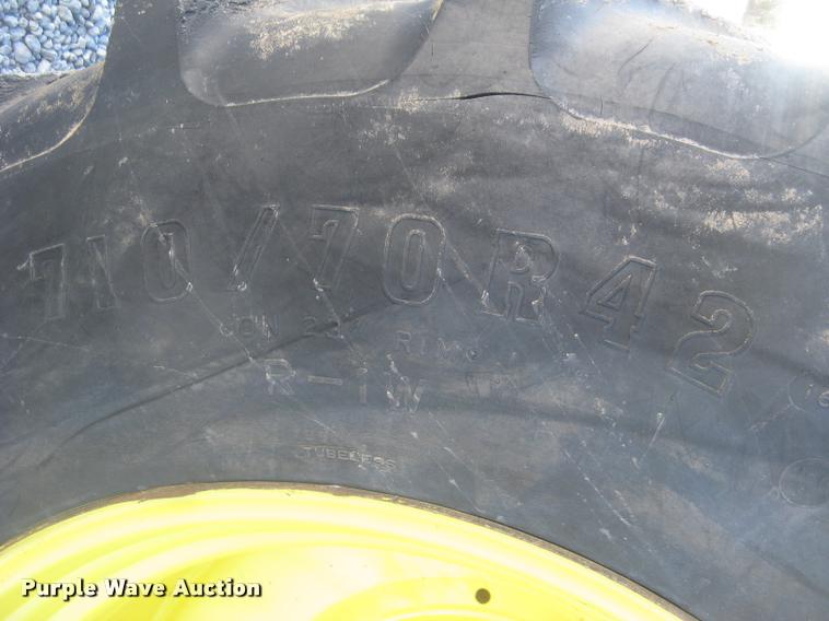 image for item L3920 2006 John Deere 9520 Scraper Special 4WD tractor