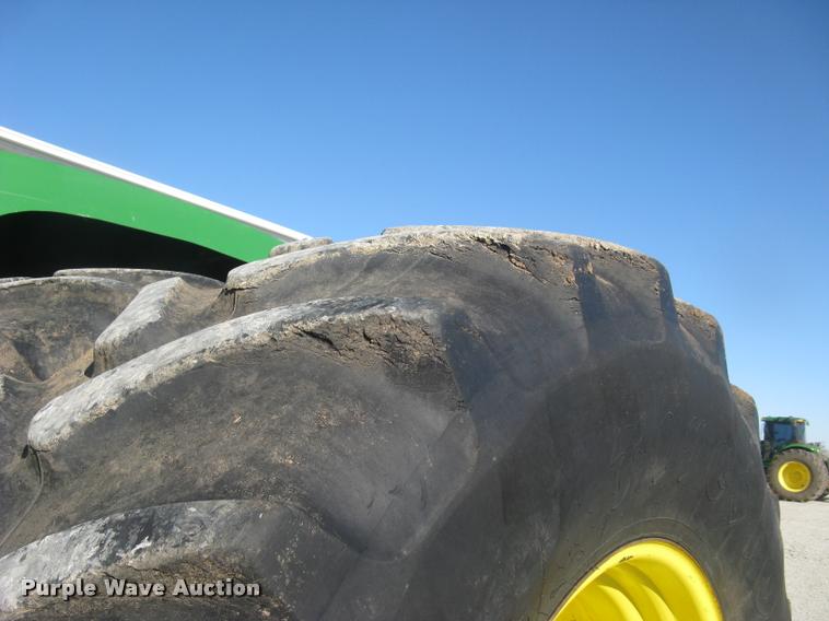 image for item L3920 2006 John Deere 9520 Scraper Special 4WD tractor