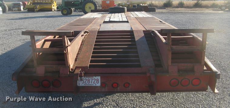 image for item L3921 2001 Central equipment trailer