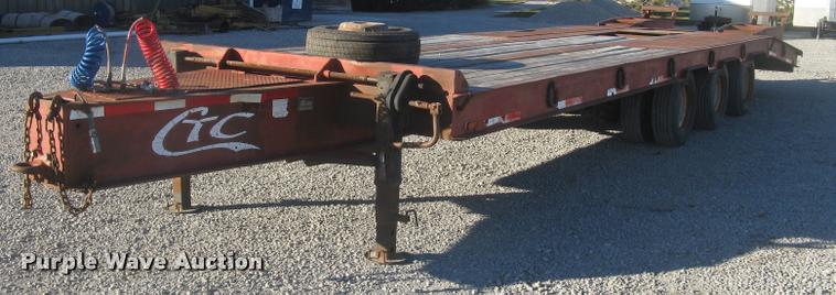 image for item L3921 2001 Central equipment trailer