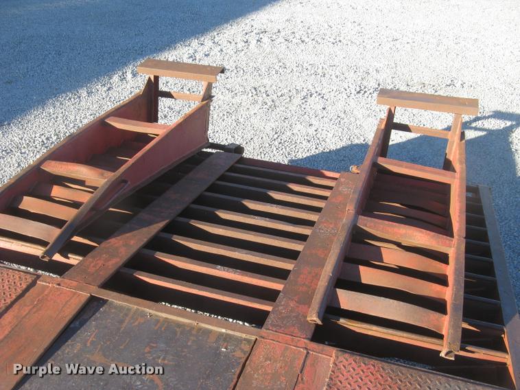 image for item L3921 2001 Central equipment trailer