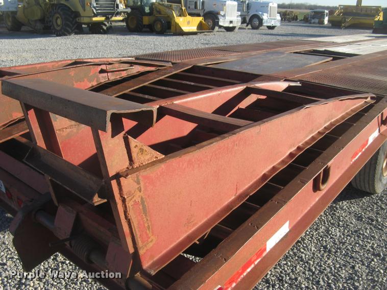 image for item L3921 2001 Central equipment trailer