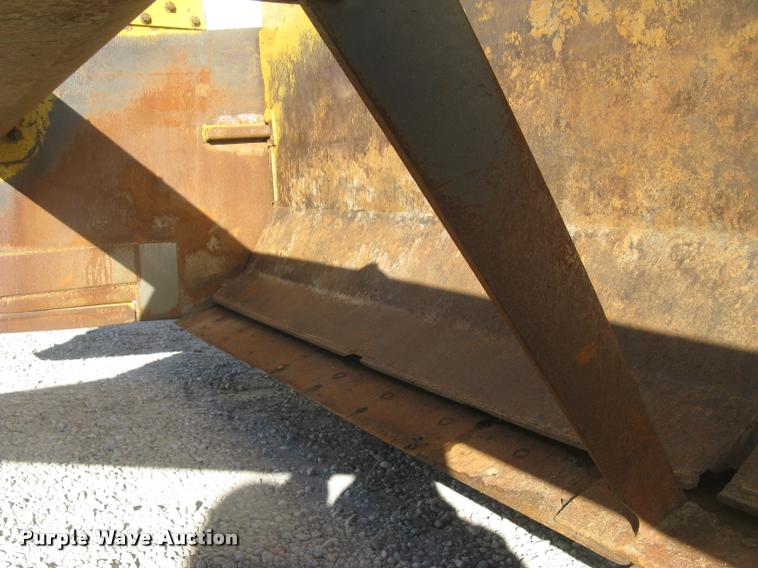 image for item L3923 IMC 16E-288 scraper