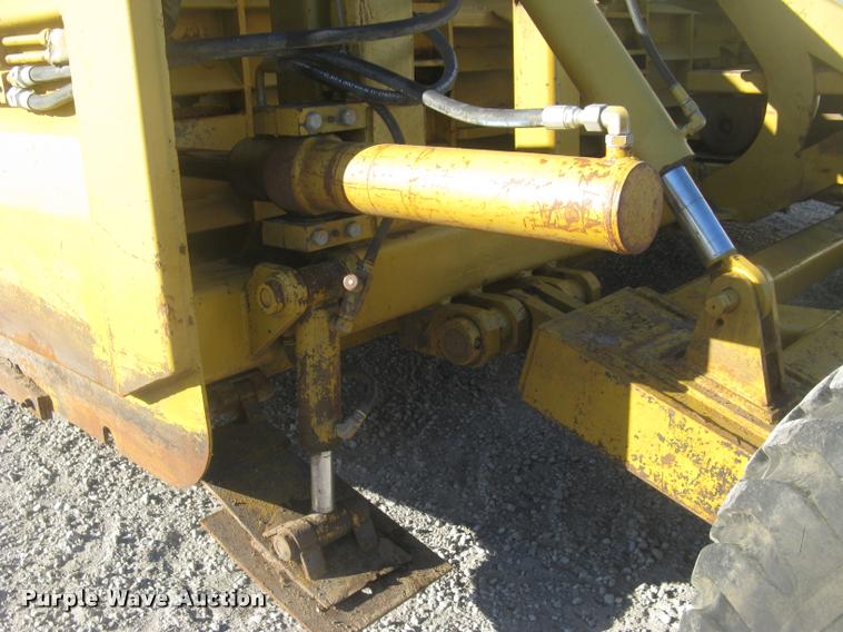 image for item L3923 IMC 16E-288 scraper