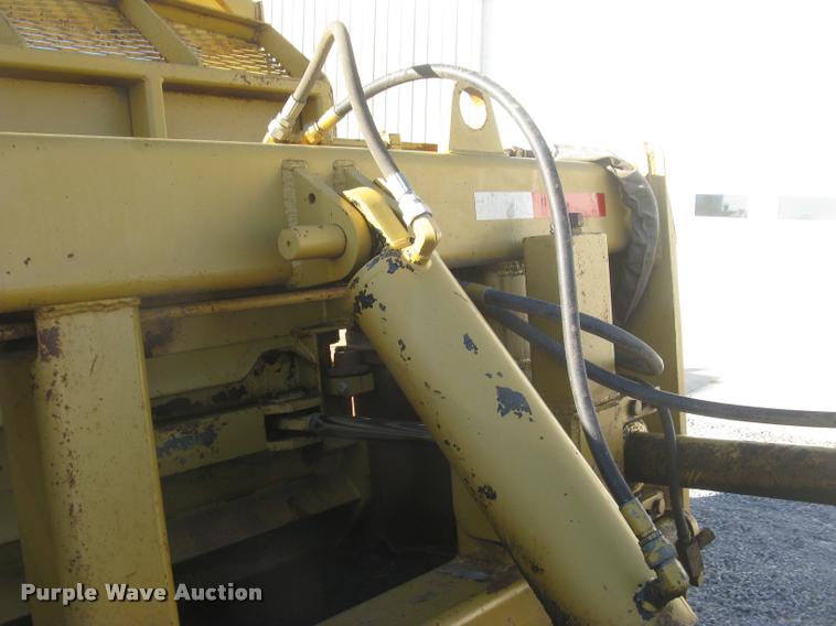 image for item L3923 IMC 16E-288 scraper