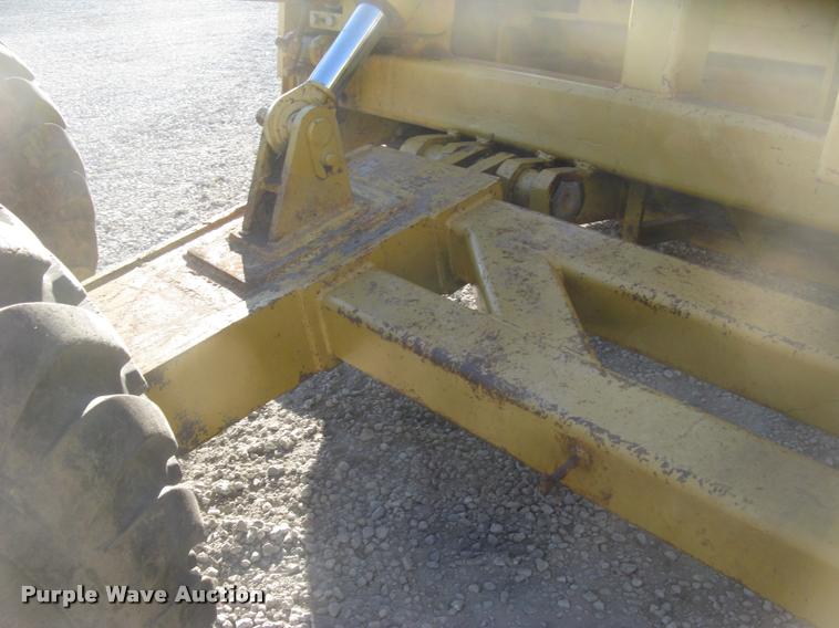 image for item L3923 IMC 16E-288 scraper