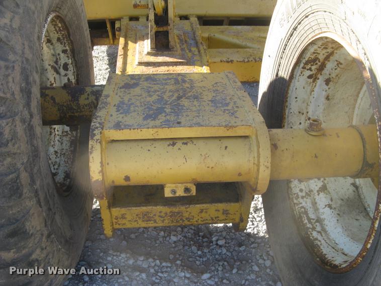 image for item L3923 IMC 16E-288 scraper