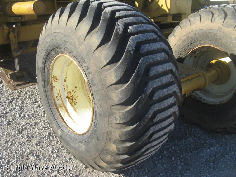 image for item L3923 IMC 16E-288 scraper