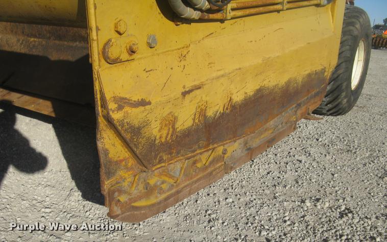 image for item L3923 IMC 16E-288 scraper