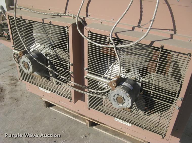 image for item L3924 2006 Reznor RA350 oil burner heater