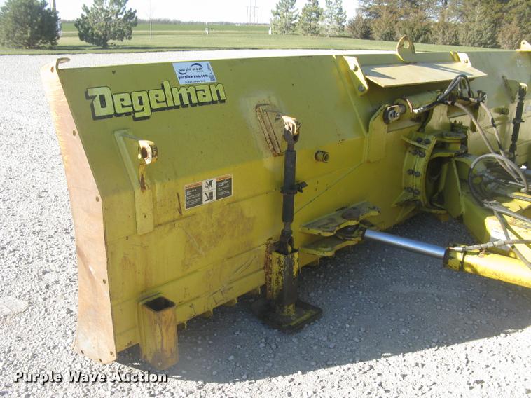 image for item L3926 Degelman 7900 six-way dozer blade