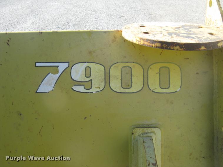image for item L3926 Degelman 7900 six-way dozer blade
