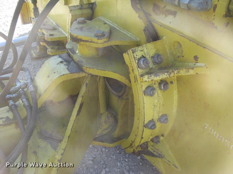 image for item L3926 Degelman 7900 six-way dozer blade