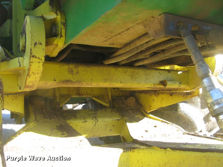 image for item L3926 Degelman 7900 six-way dozer blade