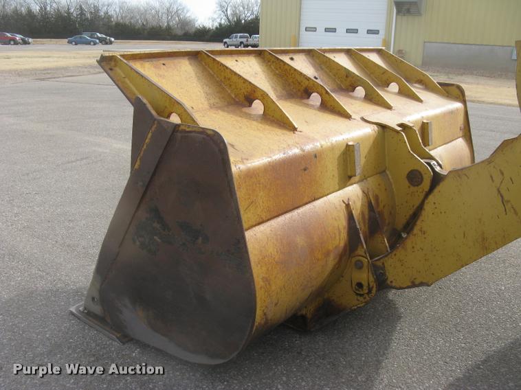 image for item L3927 1992 Caterpillar 950F wheel loader
