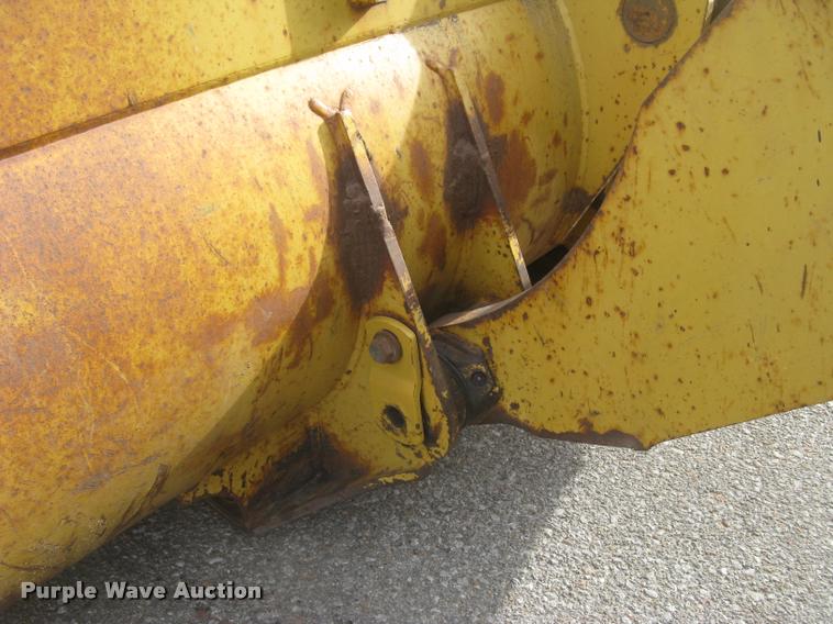 image for item L3927 1992 Caterpillar 950F wheel loader