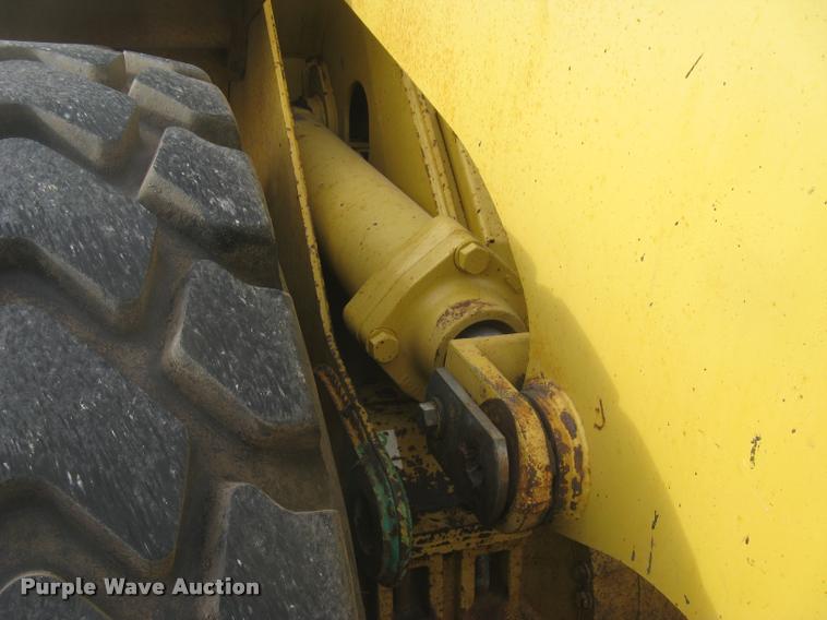 image for item L3927 1992 Caterpillar 950F wheel loader