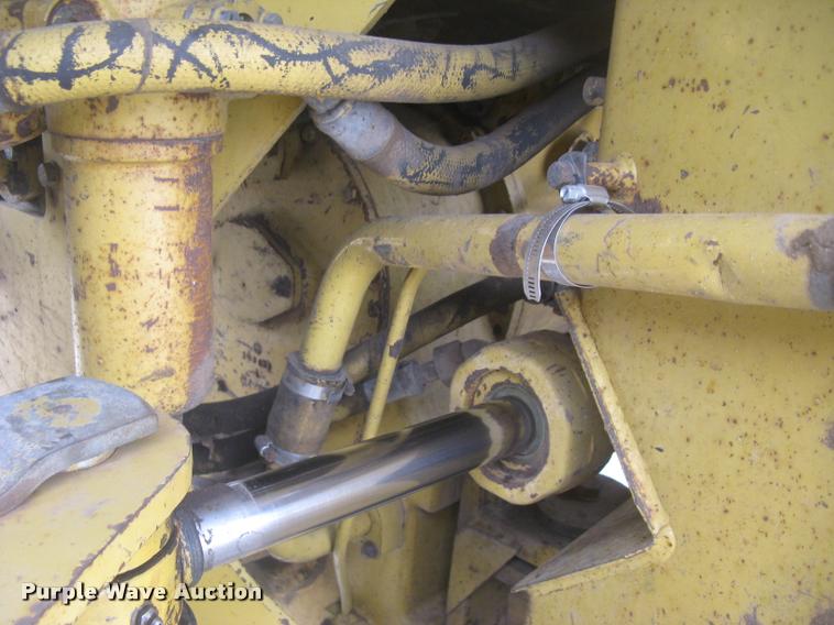 image for item L3927 1992 Caterpillar 950F wheel loader