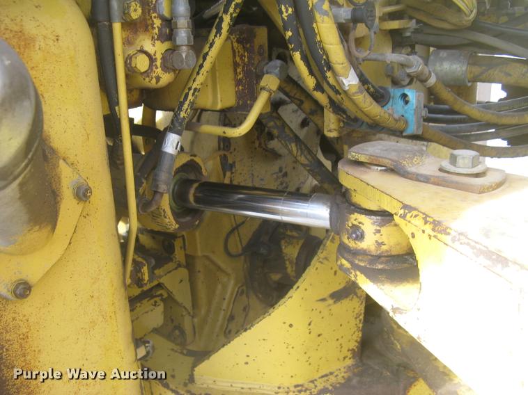 image for item L3927 1992 Caterpillar 950F wheel loader