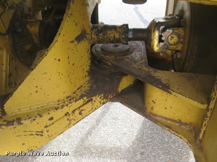 image for item L3927 1992 Caterpillar 950F wheel loader