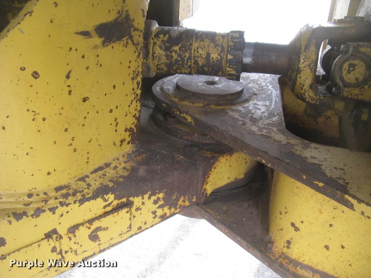 image for item L3927 1992 Caterpillar 950F wheel loader