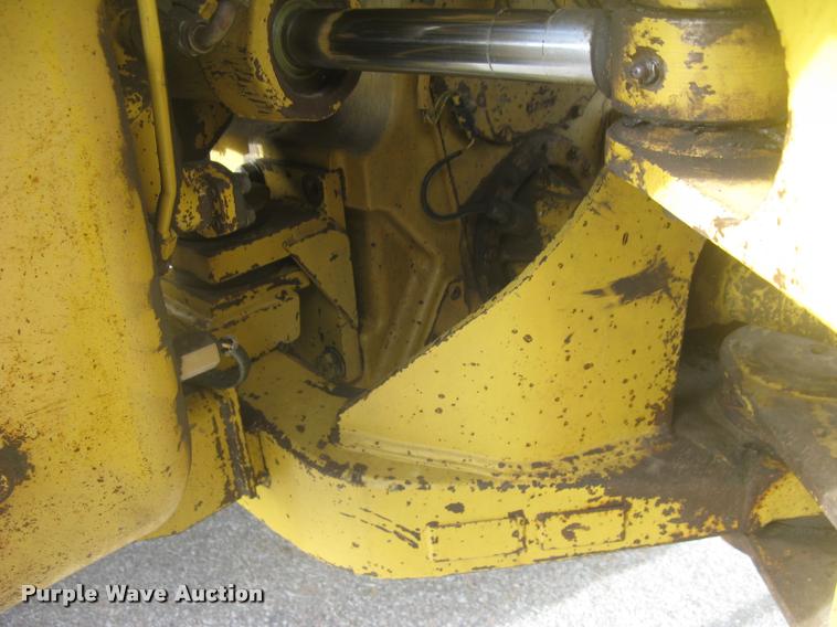 image for item L3927 1992 Caterpillar 950F wheel loader