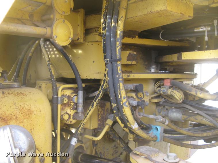 image for item L3927 1992 Caterpillar 950F wheel loader