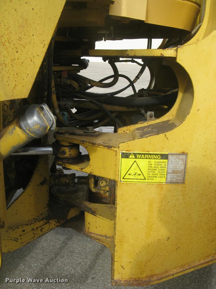 image for item L3927 1992 Caterpillar 950F wheel loader