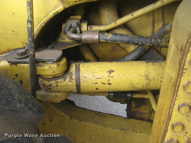image for item L3927 1992 Caterpillar 950F wheel loader
