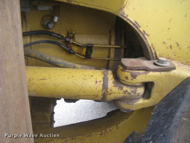 image for item L3927 1992 Caterpillar 950F wheel loader