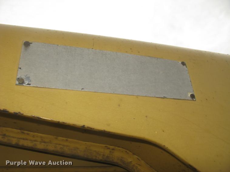 image for item L3927 1992 Caterpillar 950F wheel loader